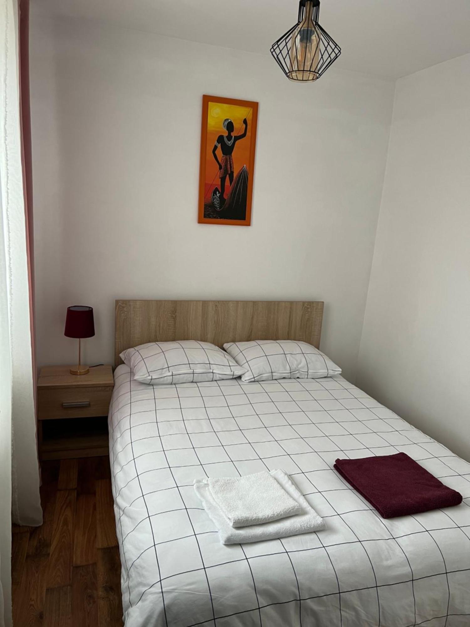 Apartament Decebal Bistriţa Esterno foto